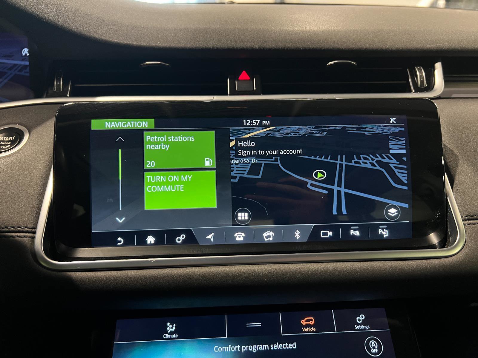 Used 2020 Land Rover Range Rover Evoque SE image 17