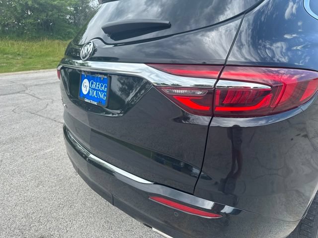 Used 2021 Buick Enclave Avenir w/ Avenir Technology Package AWD/4WD image 14