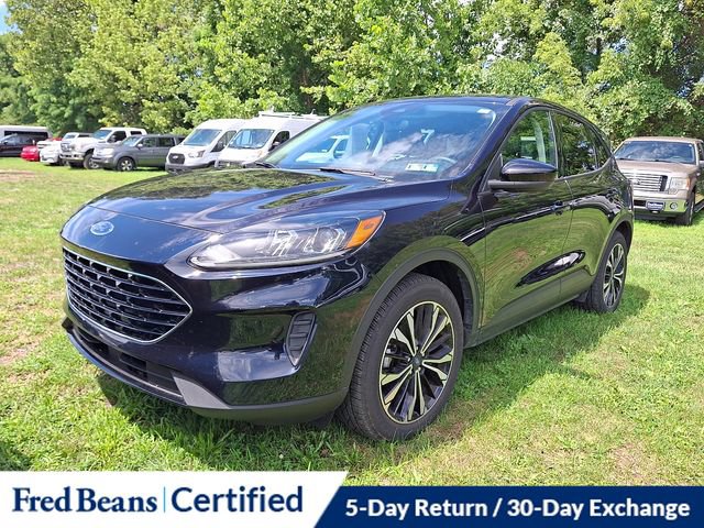Used 2021 Ford Escape SE w/ SE Sport Appearance Package AWD/4WD image 2