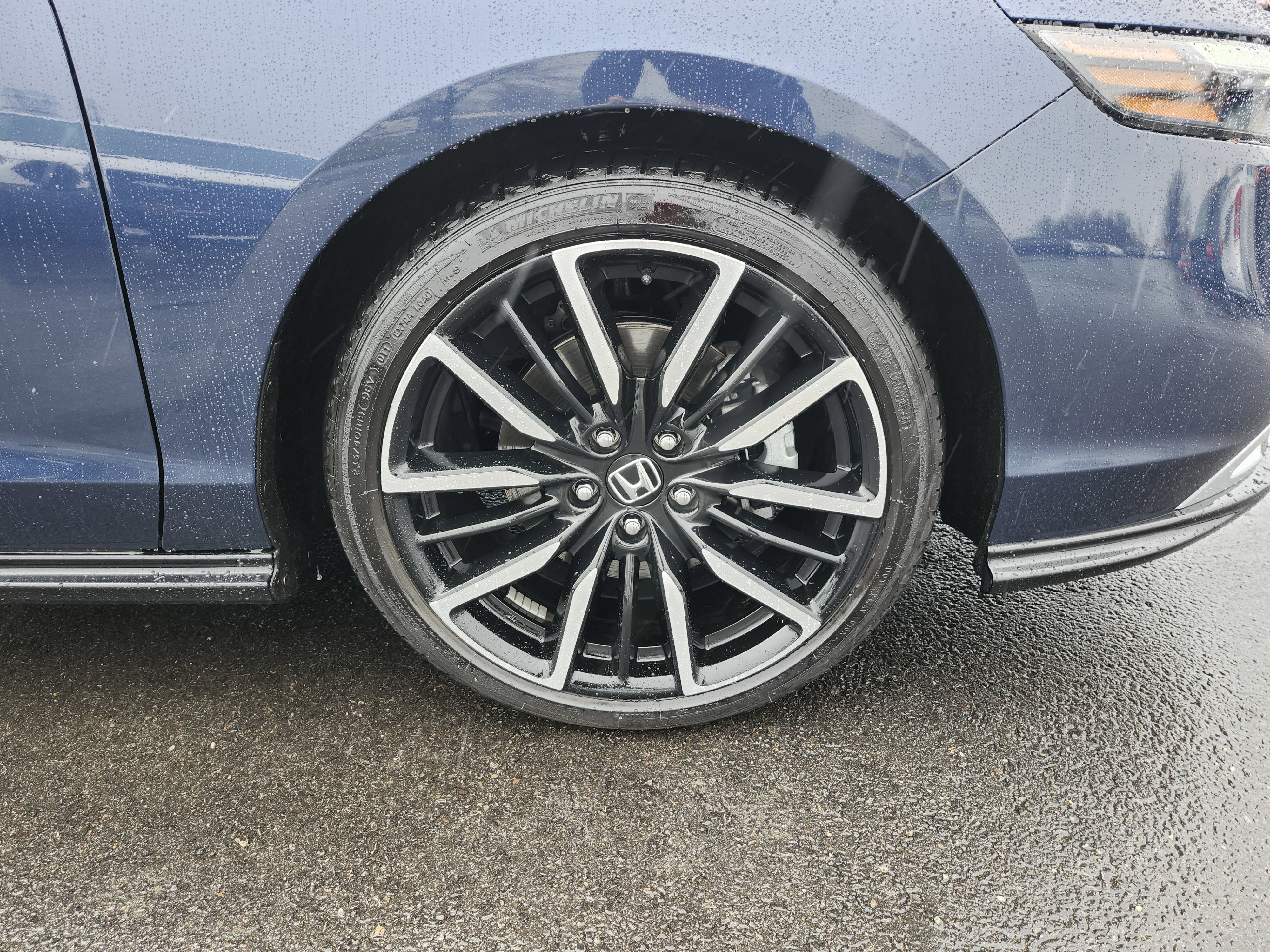 Used 2023 Honda Accord Touring image 15