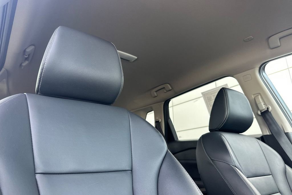 Used 2026 Nissan Rogue SL AWD/4WD image 17