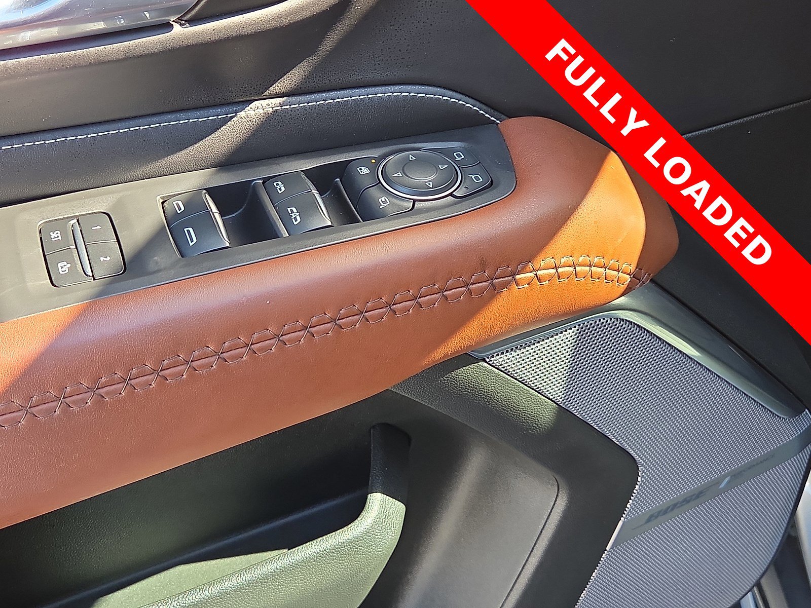 Used 2023 GMC Yukon Denali Ultimate image 15