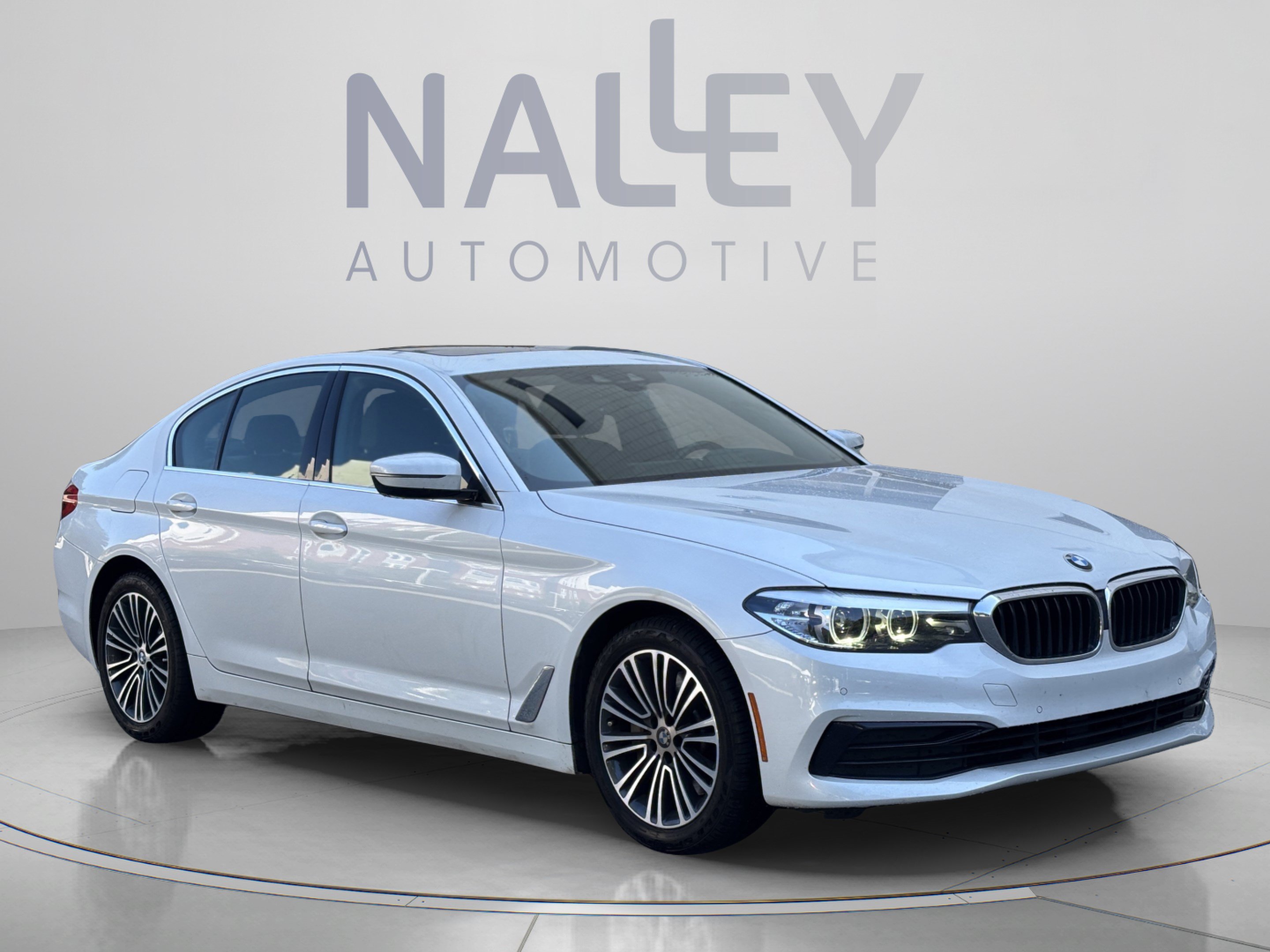 Used 2019 BMW 530i xDrive w/ Convenience Package AWD/4WD image 5