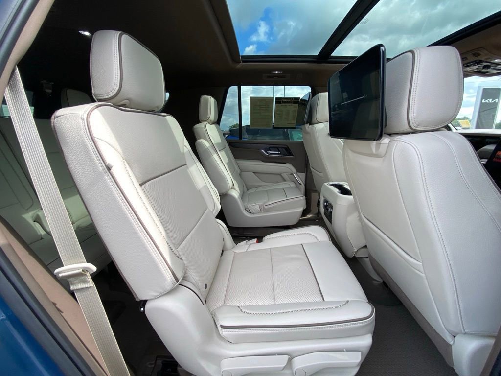 Used 2026 GMC Yukon Denali w/ Denali Reserve Package AWD/4WD image 26