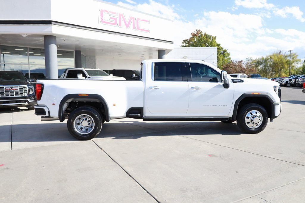 Used 2025 GMC Sierra 3500 Denali Ultimate image 7