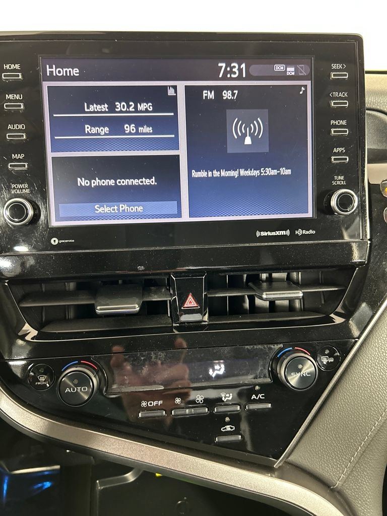 Used 2024 Toyota Camry XSE FWD image 13