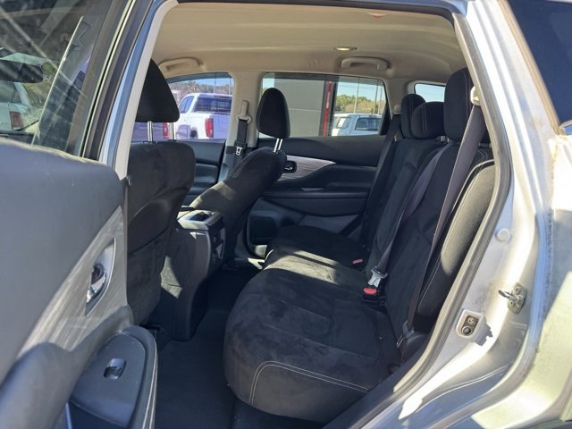 Used 2015 Nissan Murano SV image 9