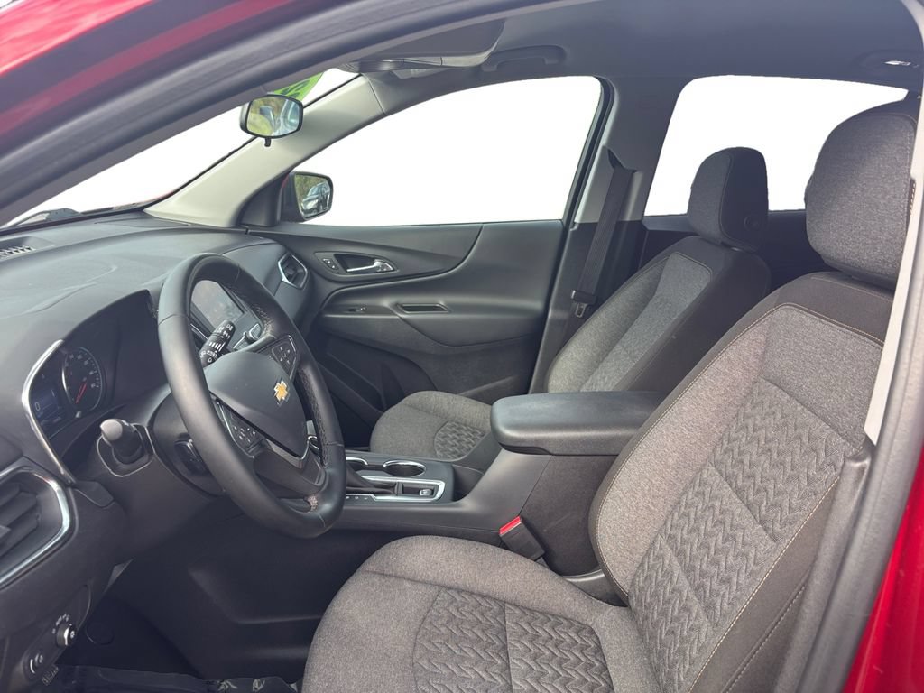 Used 2024 Chevrolet Equinox LT AWD/4WD image 9