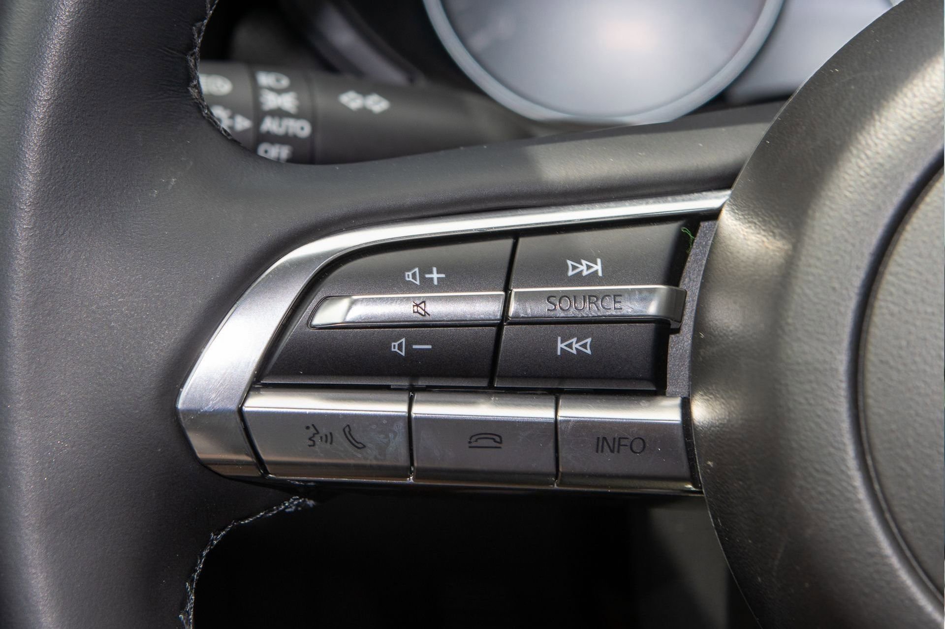 Certified 2025 MAZDA CX-50 AWD 2.5 S w/ Premium Package image 26