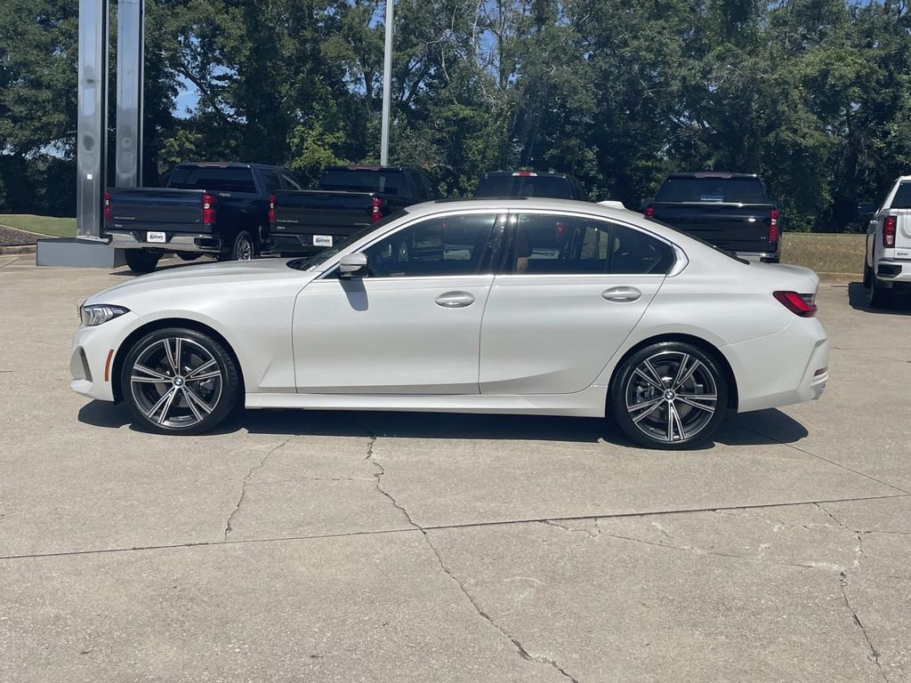 Used 2024 BMW 330i Sedan w/ Premium Package RWD image 2
