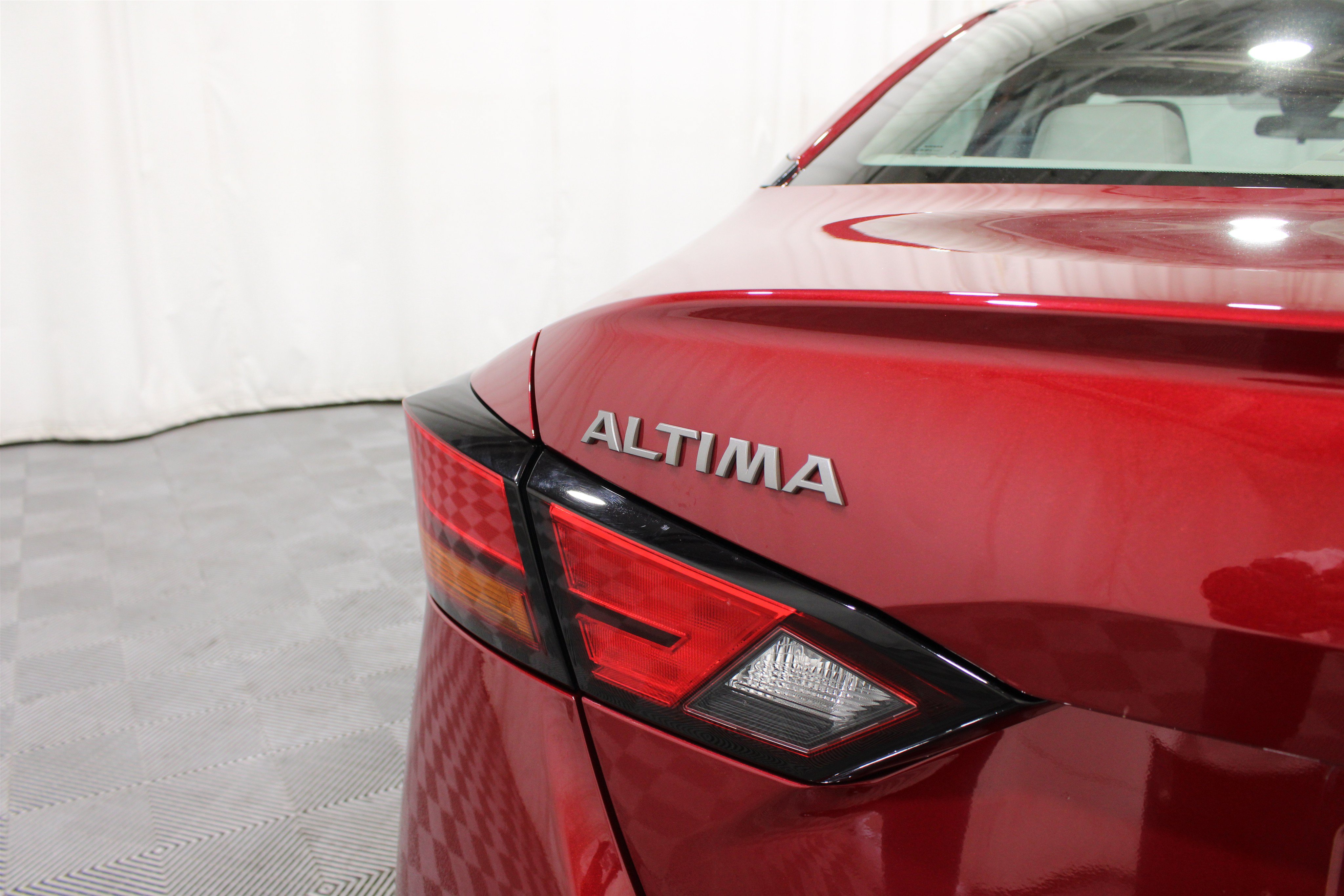 Used 2023 Nissan Altima 2.5 SL FWD image 27