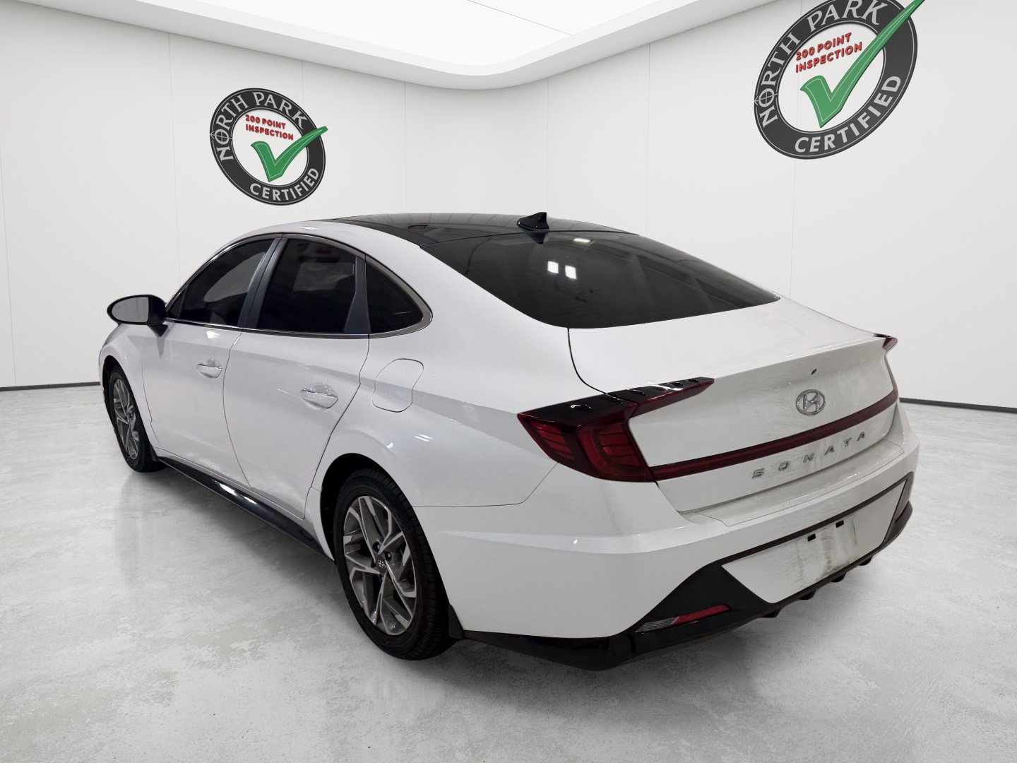 Used 2022 Hyundai Sonata SEL w/ Convenience Package FWD image 3