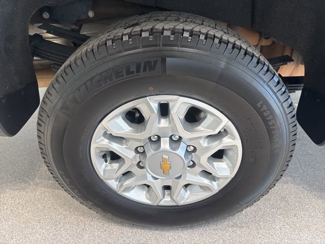 Certified 2024 Chevrolet Silverado 3500 LT w/ Safety Package image 8