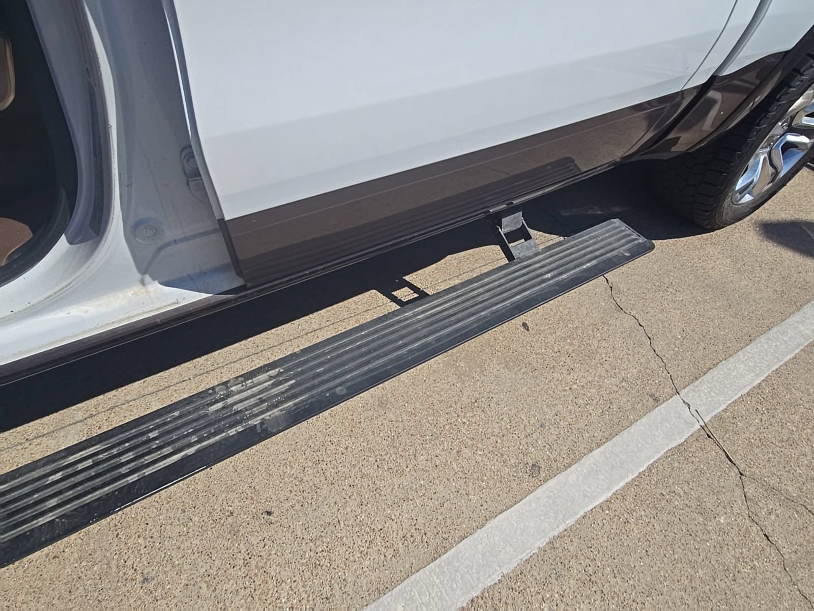 Used 2019 RAM 1500 Limited AWD/4WD image 17