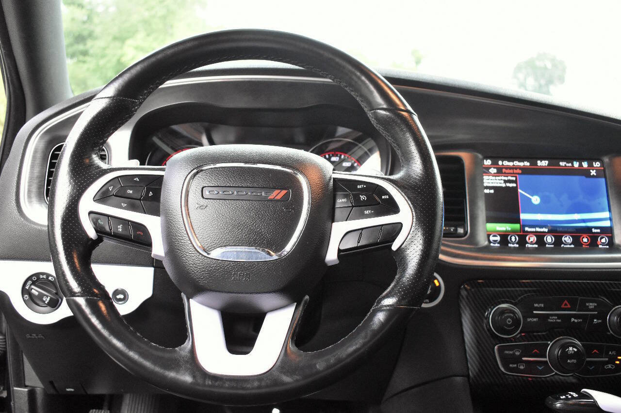 Used 2018 Dodge Charger R/T image 22