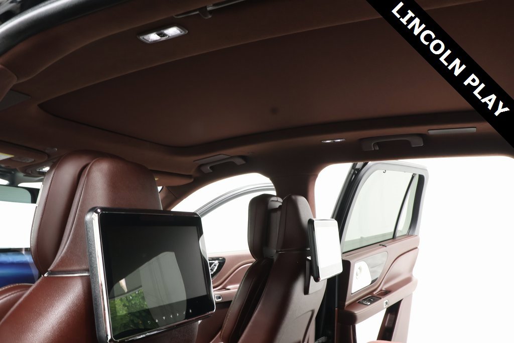 Used 2023 Lincoln Aviator Black Label image 9
