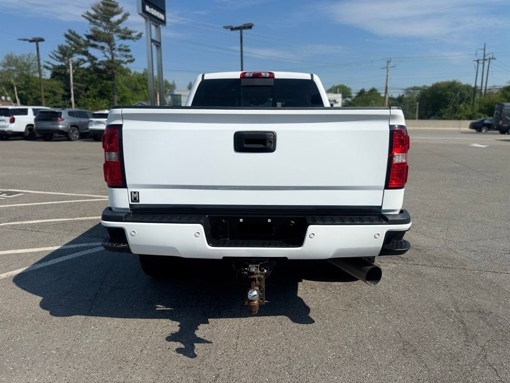 Used 2019 GMC Sierra 2500 Denali w/ Duramax Plus Package AWD/4WD image 5