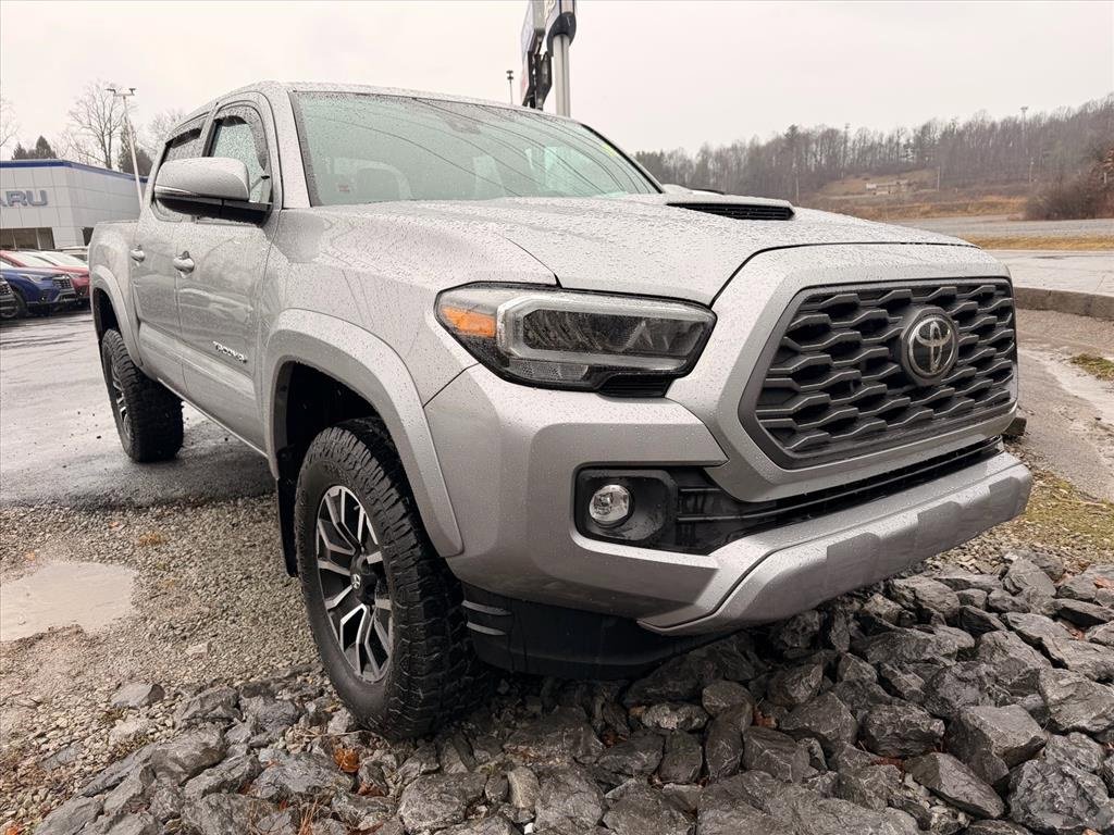 Used 2020 Toyota Tacoma TRD Sport w/ TRD Premium Sport Package image 11