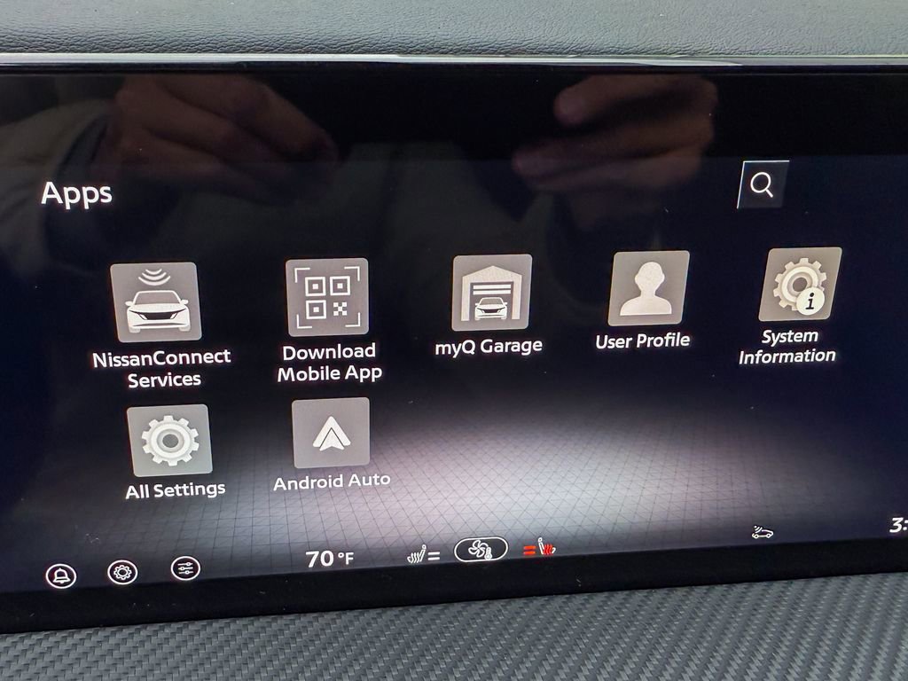 New 2026 Nissan Kicks SR image 24