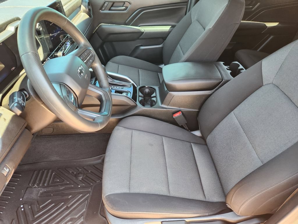 Used 2025 Chevrolet Colorado Trail Boss AWD/4WD image 13