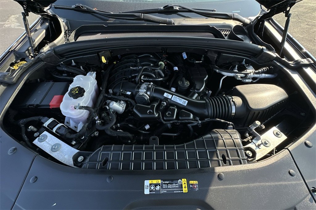 Used 2023 Jeep Grand Cherokee Laredo image 24