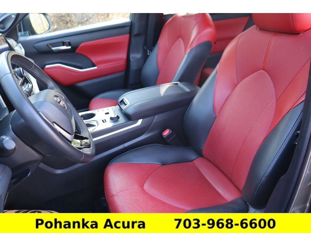 Used 2023 Toyota Highlander XSE image 27