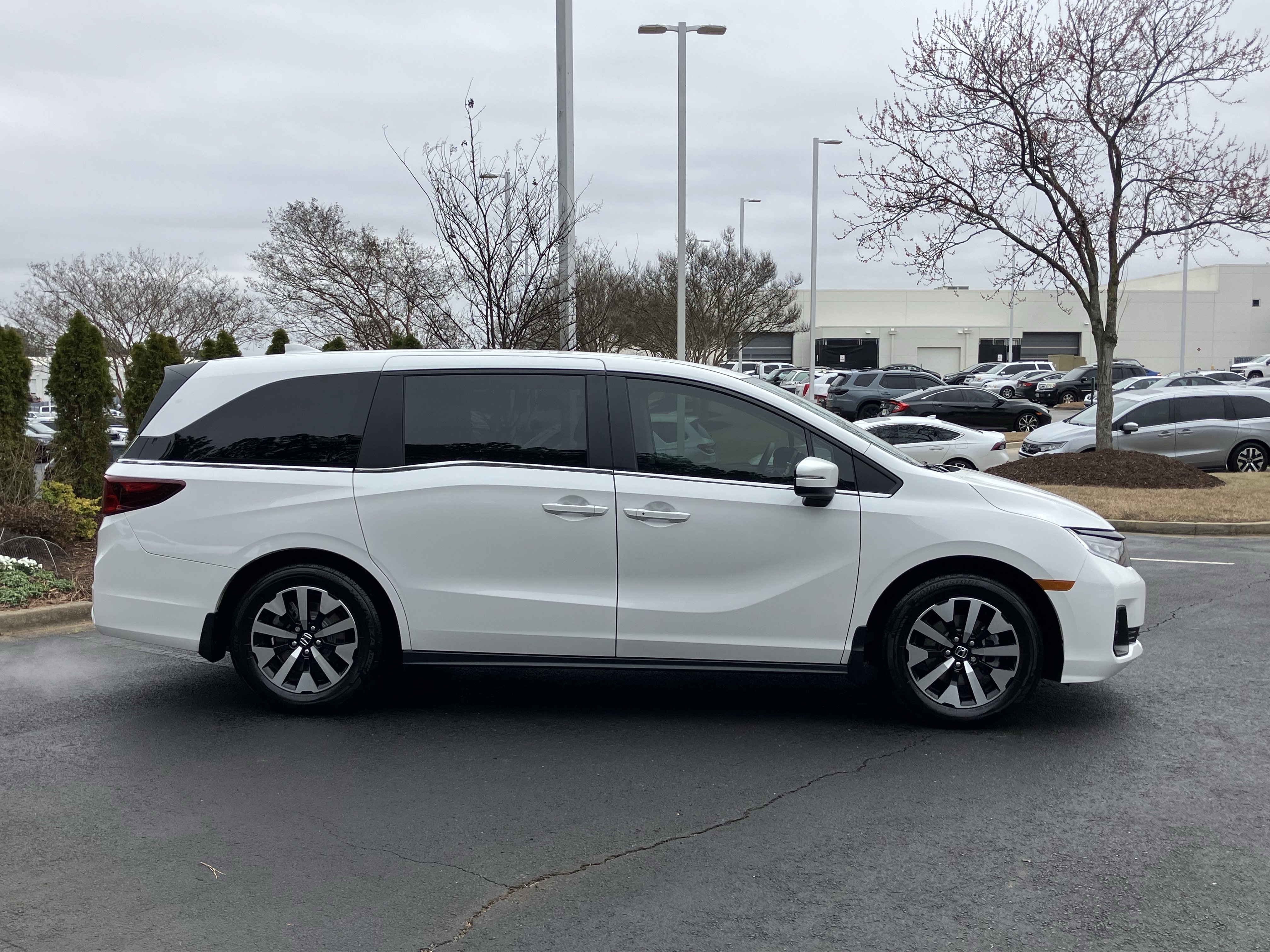 Certified 2026 Honda Odyssey EX-L image 12