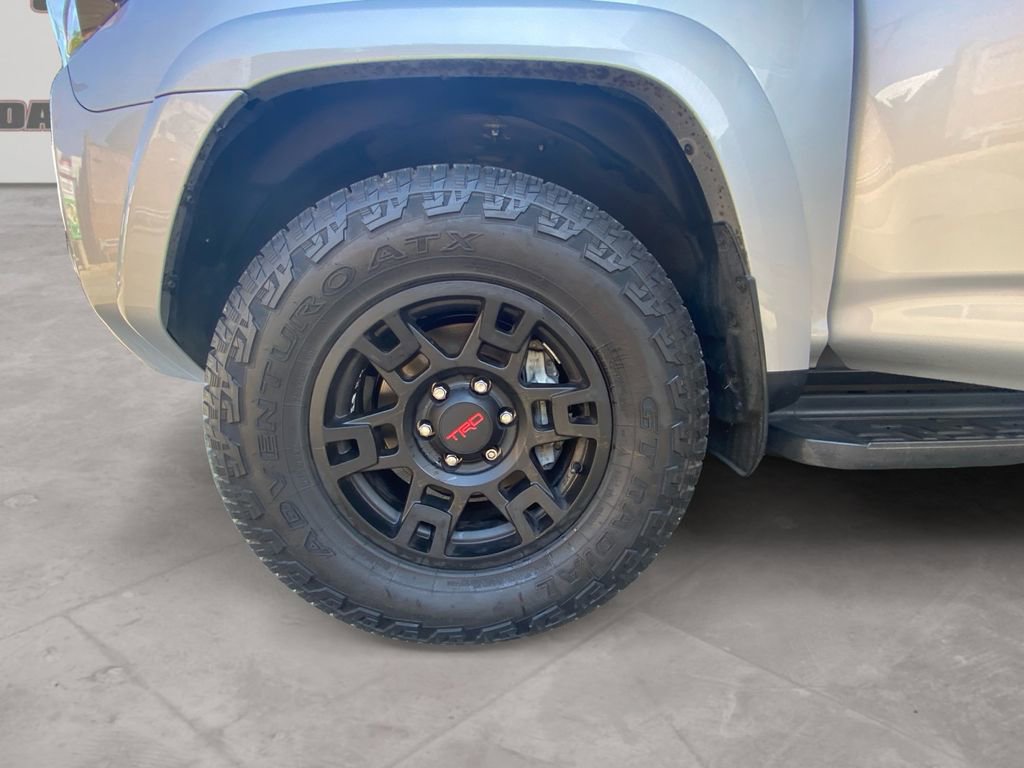 Used 2023 Toyota 4Runner SR5 Premium w/ Moonroof Package AWD/4WD image 14