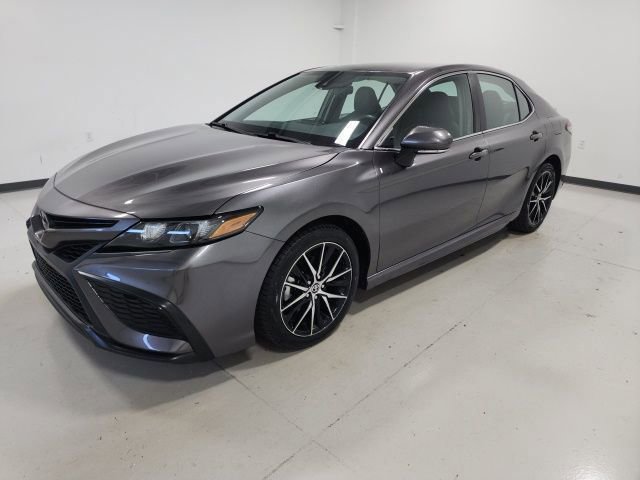Used 2023 Toyota Camry SE FWD image 8