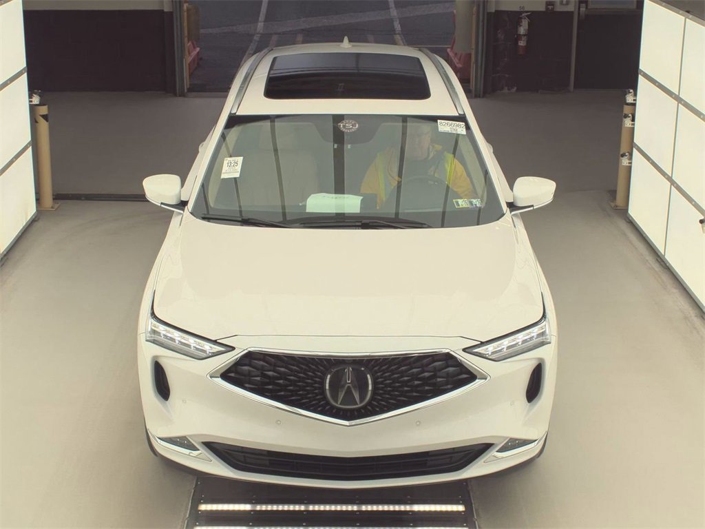Used 2023 Acura MDX SH-AWD w/ Advance Package image 2