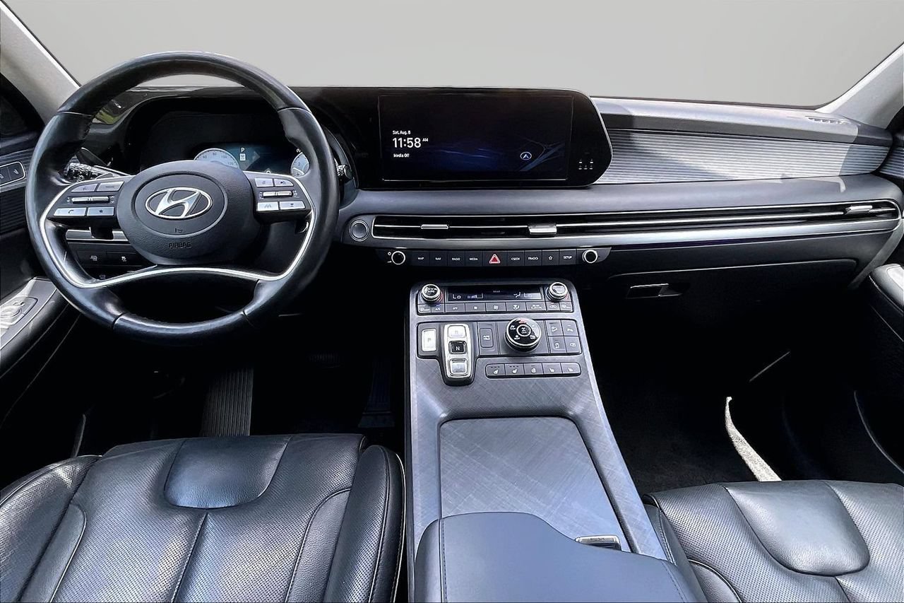 Used 2024 Hyundai Palisade Limited AWD/4WD image 15