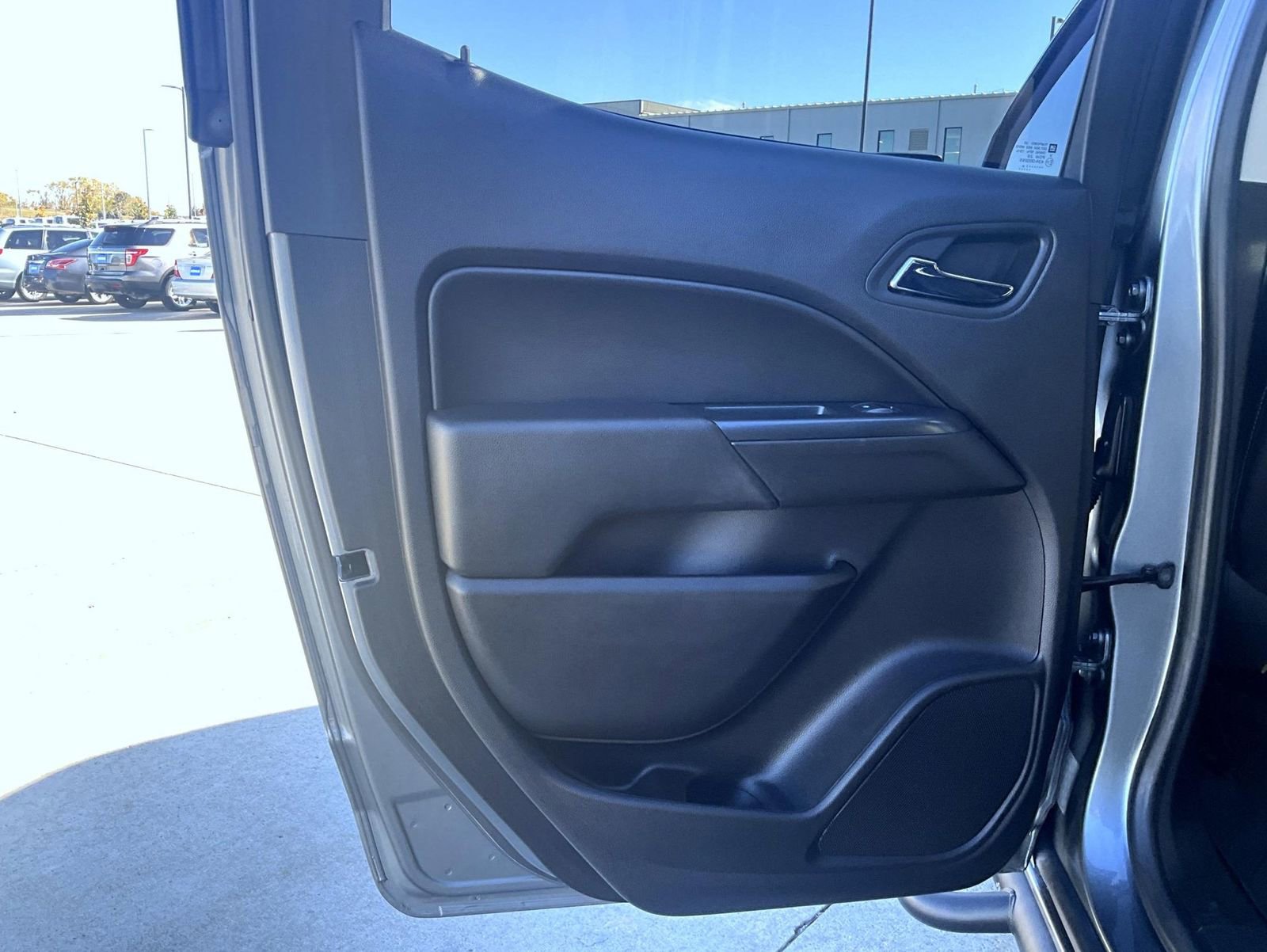 Used 2018 Chevrolet Colorado ZR2 image 18