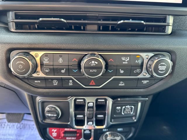 New 2026 Jeep Wrangler Unlimited Sport w/ Dual Top Group AWD/4WD image 16