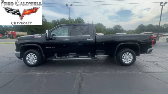 Certified 2025 Chevrolet Silverado 3500 LTZ w/ LTZ Premium Package AWD/4WD image 5