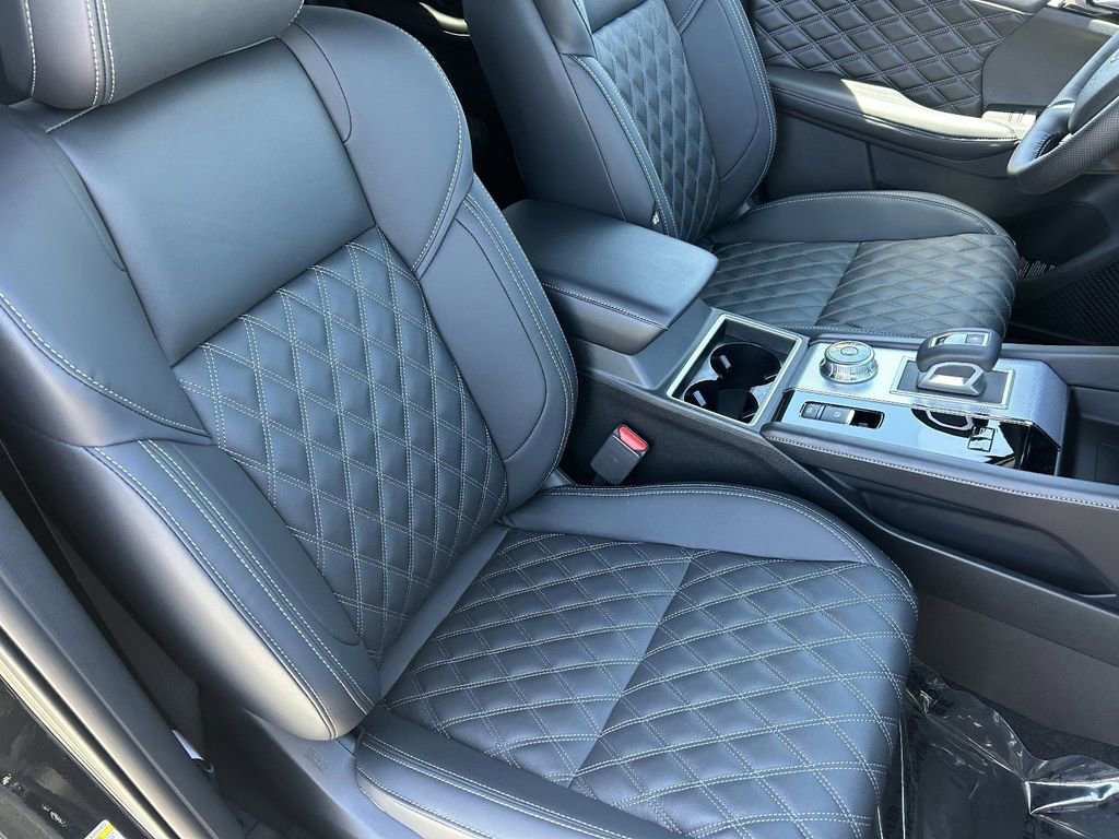 New 2026 Nissan Rogue Platinum image 10