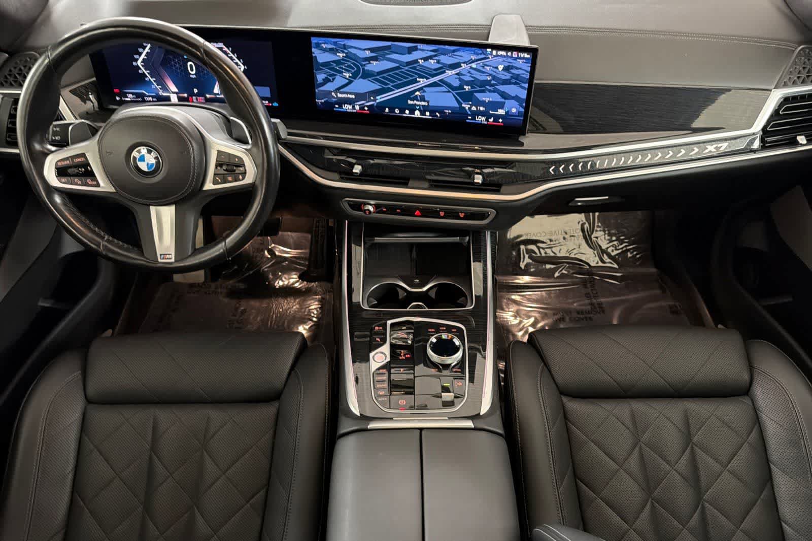 Used 2024 BMW X7 xDrive40i w/ M Sport Package AWD/4WD image 3