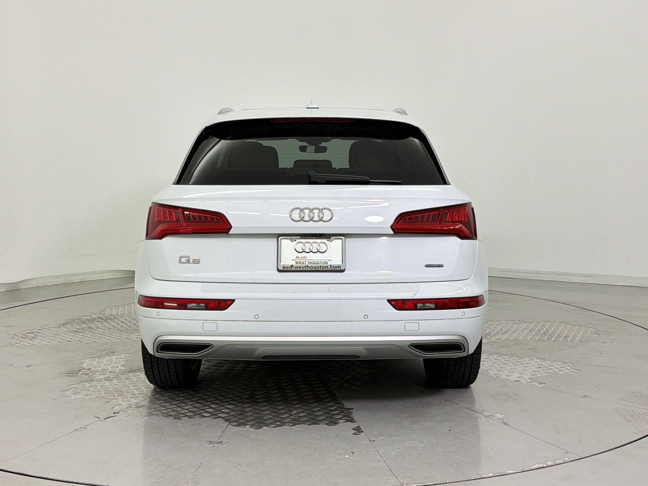 Used 2019 Audi Q5 2.0T Premium Plus w/ Premium Plus Package AWD/4WD image 10