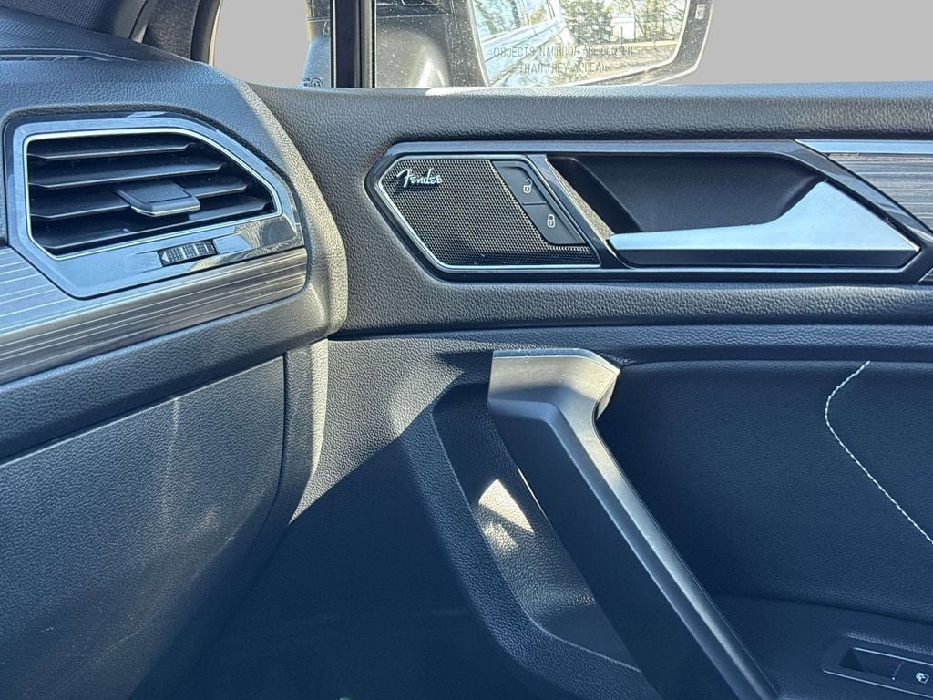 Used 2023 Volkswagen Tiguan SEL R-Line AWD/4WD image 29