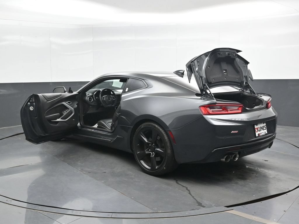 Used 2016 Chevrolet Camaro SS RWD image 50