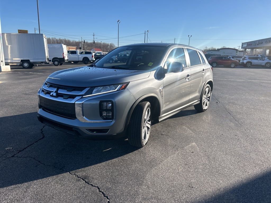 Used 2025 Mitsubishi Outlander Sport AWD image 8