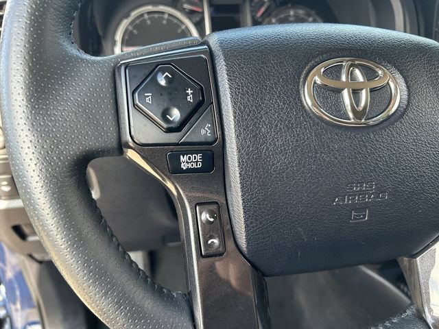 Used 2021 Toyota 4Runner TRD Off-Road Premium AWD/4WD image 25