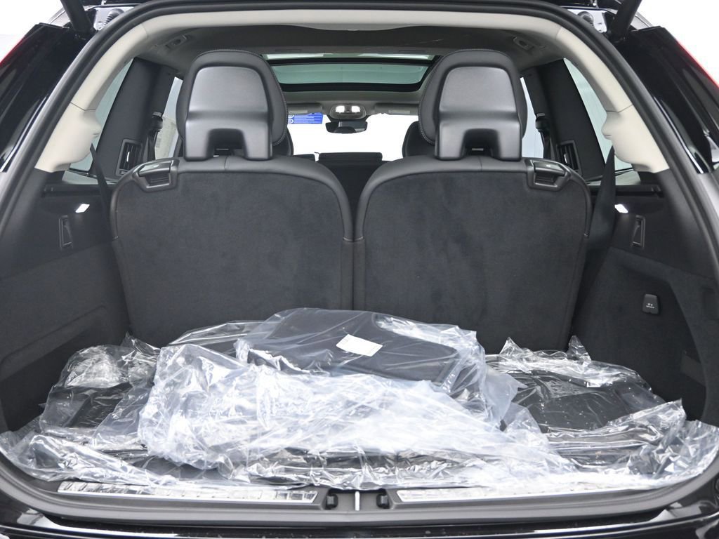 New 2026 Volvo XC90 B6 Ultra image 27