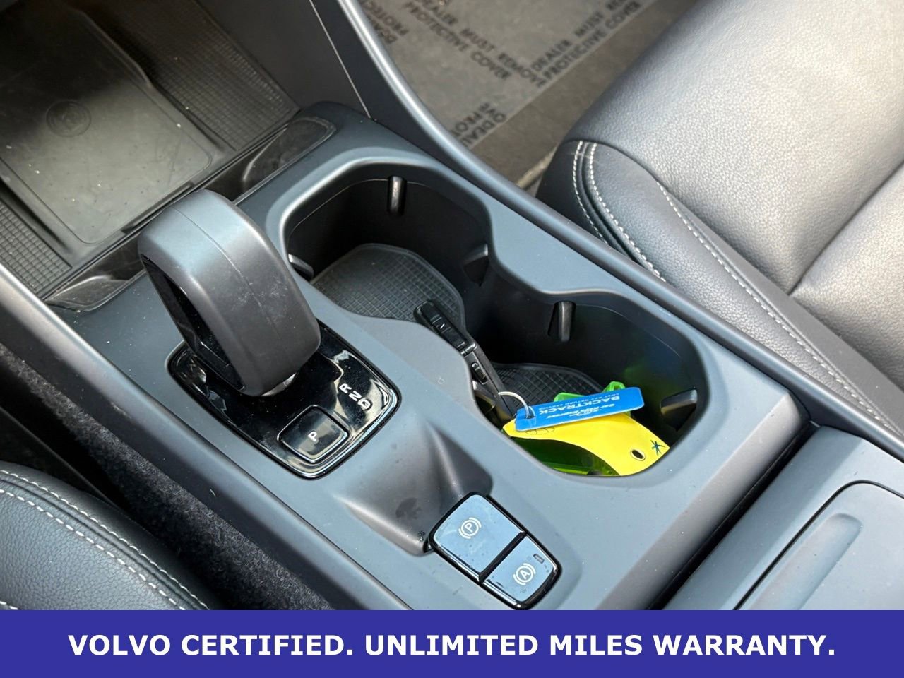 Certified 2025 Volvo XC40 B5 Core image 21