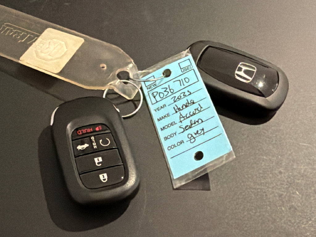 Used 2025 Honda Accord Sport image 32
