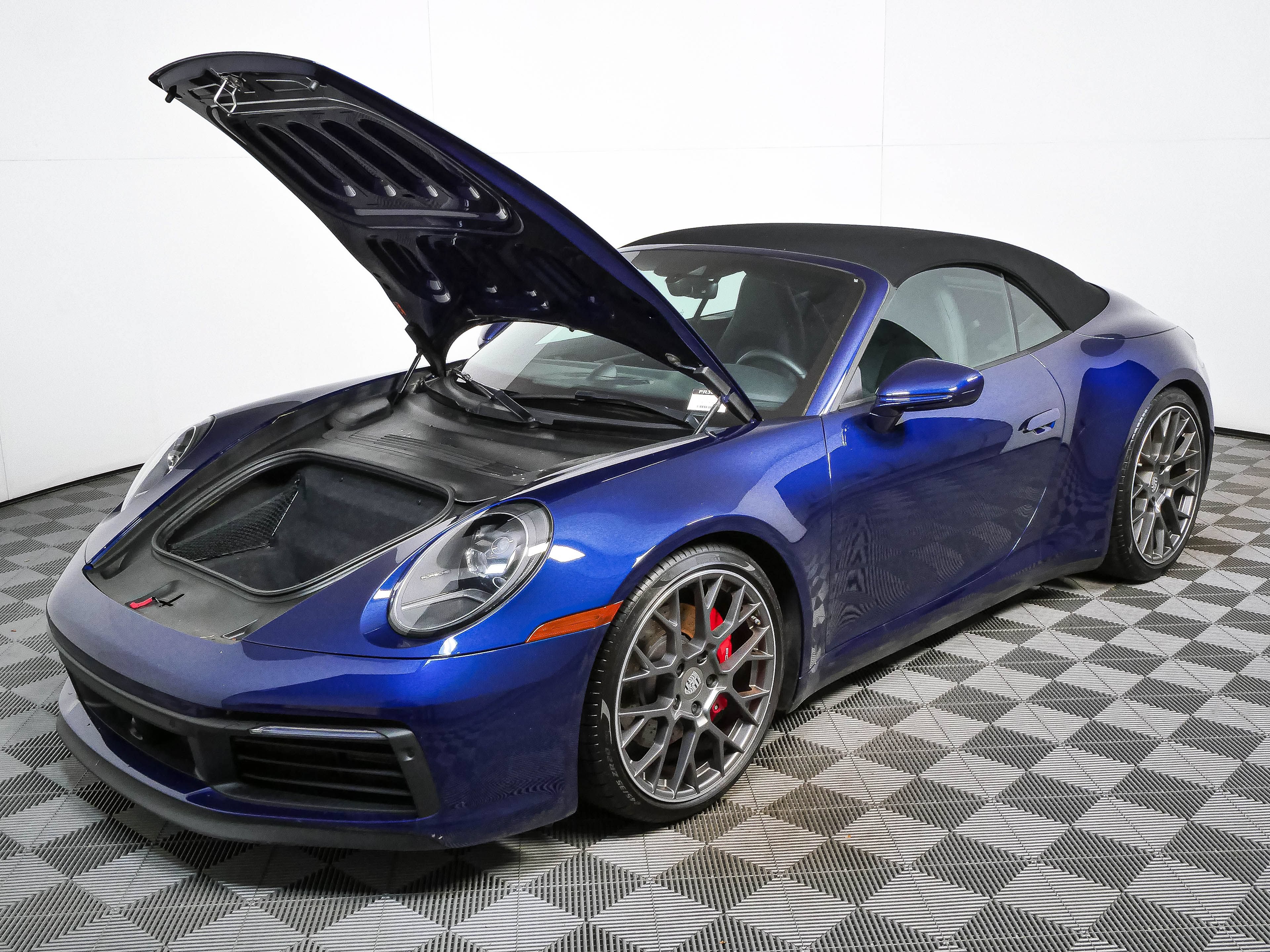 Certified 2020 Porsche 911 Carrera 4S w/ Sport Package AWD/4WD image 32