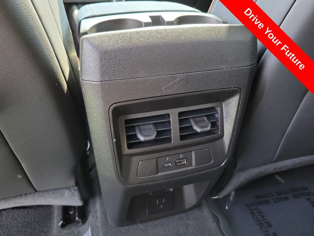 Used 2023 GMC Canyon AT4 w/ AT4 Premium Package AWD/4WD image 21