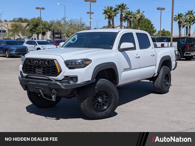 Used 2023 Toyota Tacoma SR5 AWD/4WD image 1