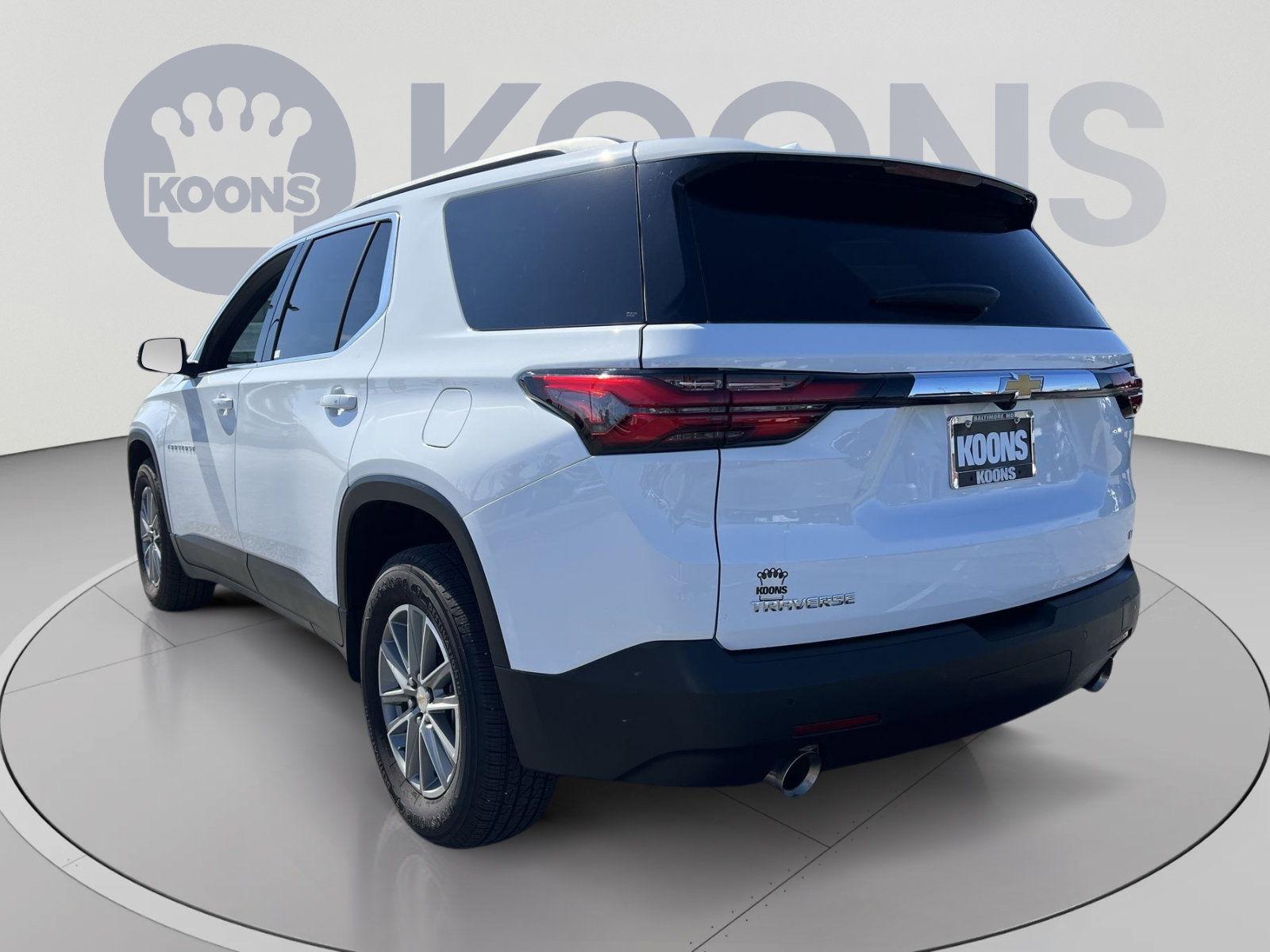 Used 2023 Chevrolet Traverse LT FWD image 4