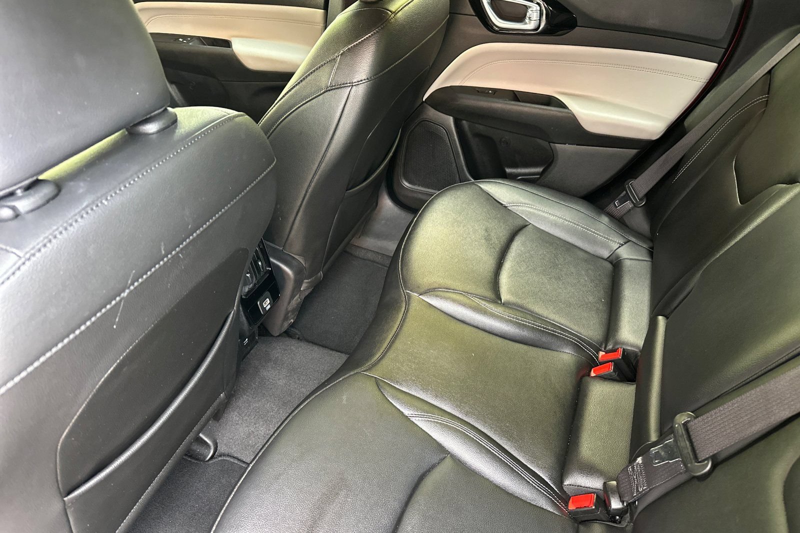 Used 2025 Jeep Compass Limited AWD/4WD image 12
