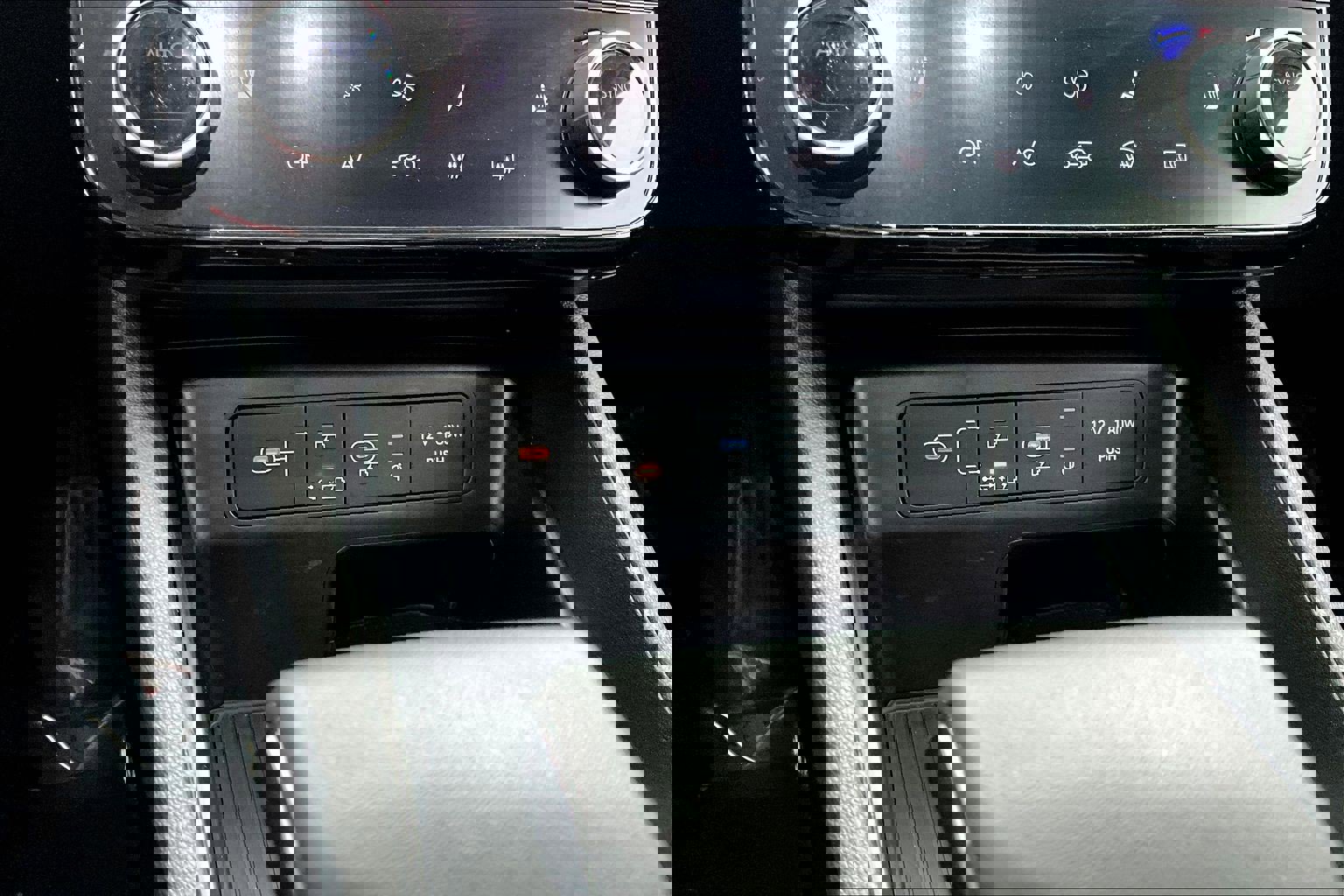 Used 2025 Hyundai Tucson SEL image 17